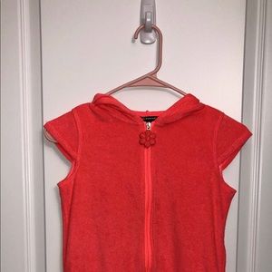 pink/orange dress towel